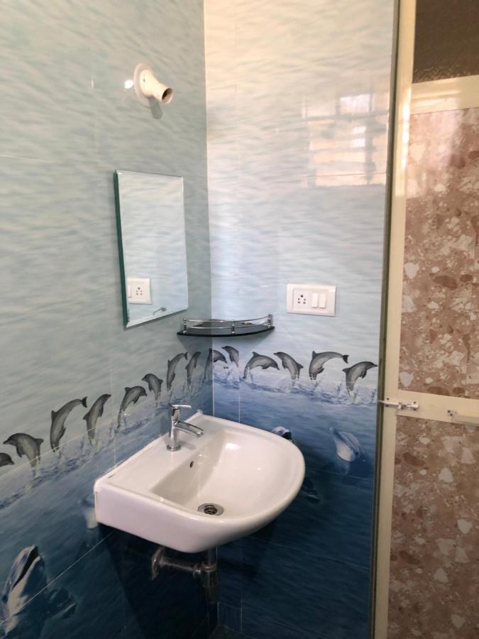 Field Stone Apartment วาร์กา ภายนอก รูปภาพ